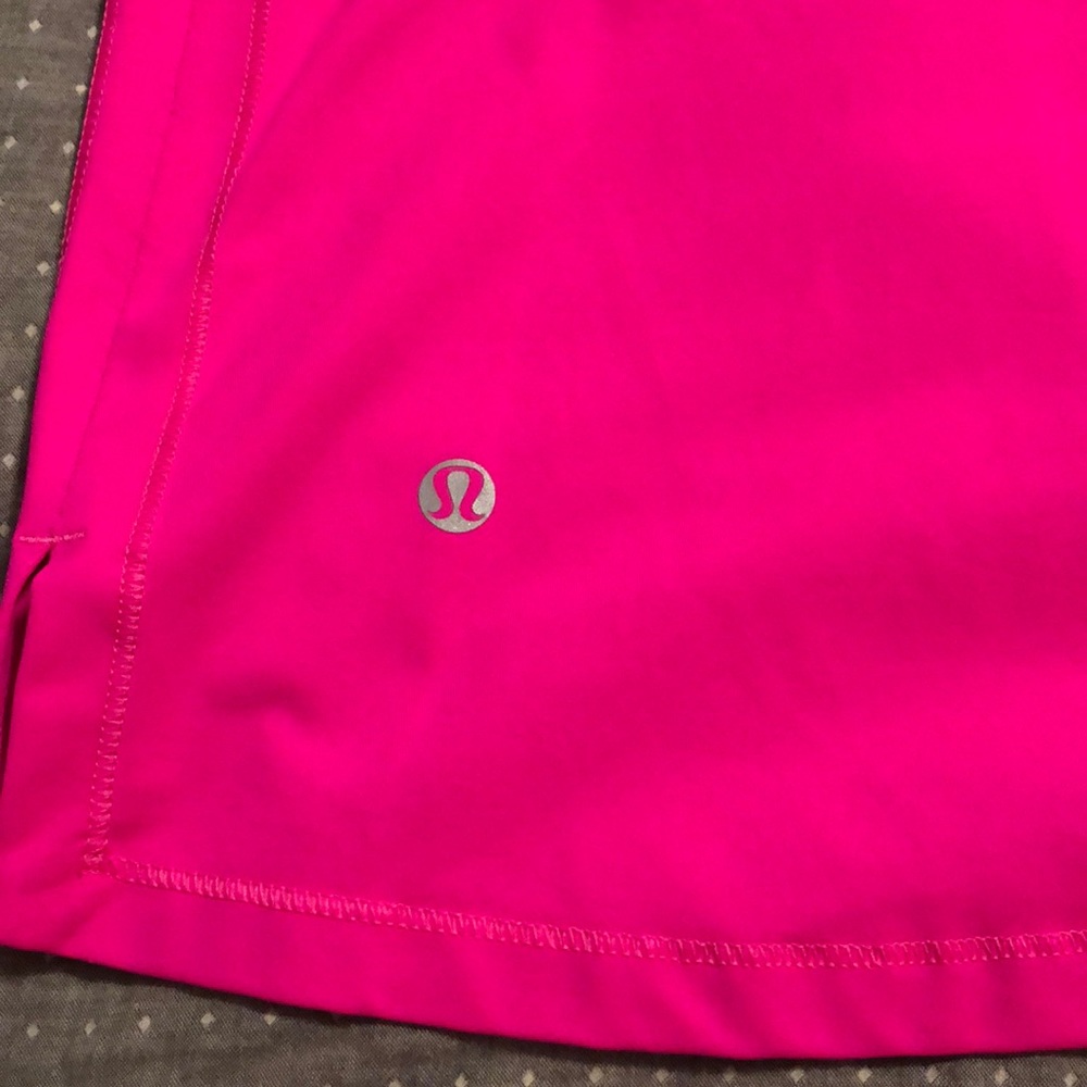 Workout top - Picture 3 of 3